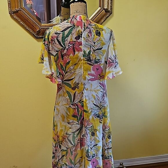 Floral sheer Whimsigoth robe or cover up size Medium/Large - Picture 6 of 13
